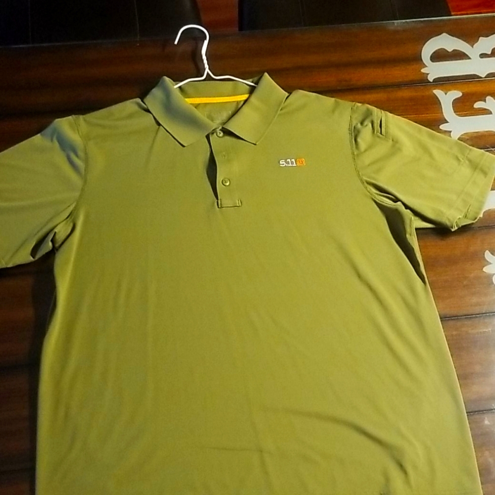 Short sleeve collar